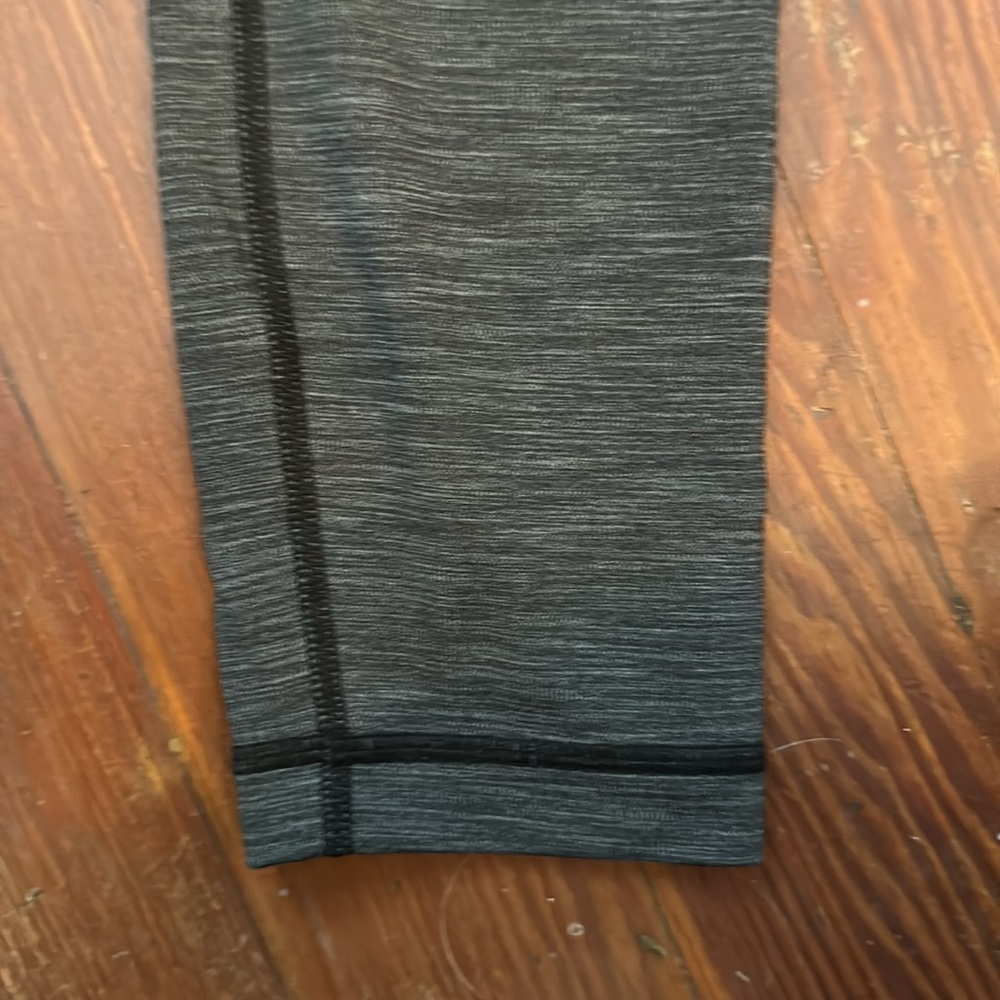 Lululemon Activewear Dark Gray Leggings Women's Size 2 - Picture 3 of 7